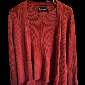 ✨ Vintage HarveBenard by Benard Holtzman Dark Red Wool Blend Sweater Set, XL ✨